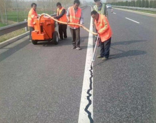 道路密封胶施工